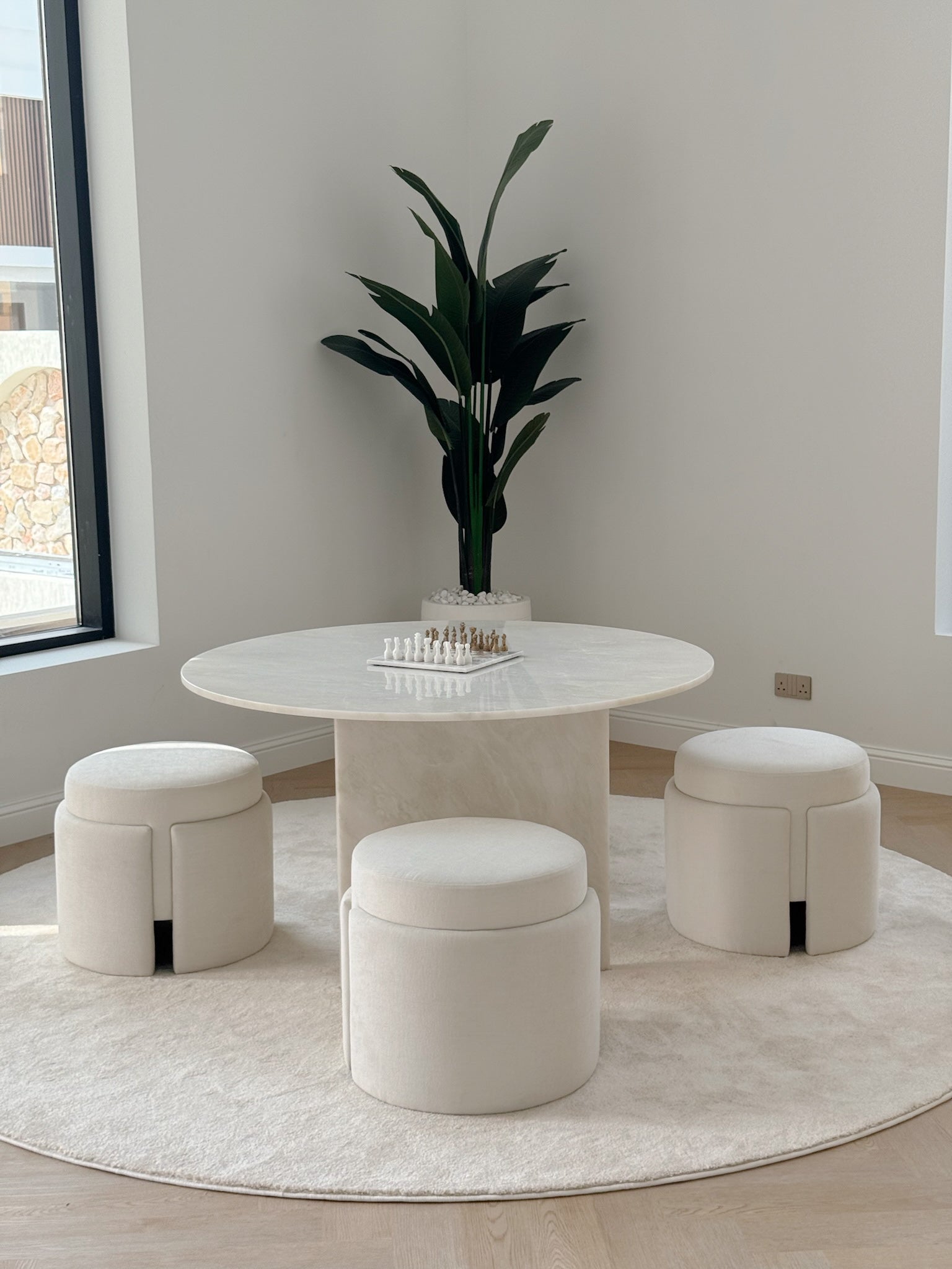 Amir Pouf Chair