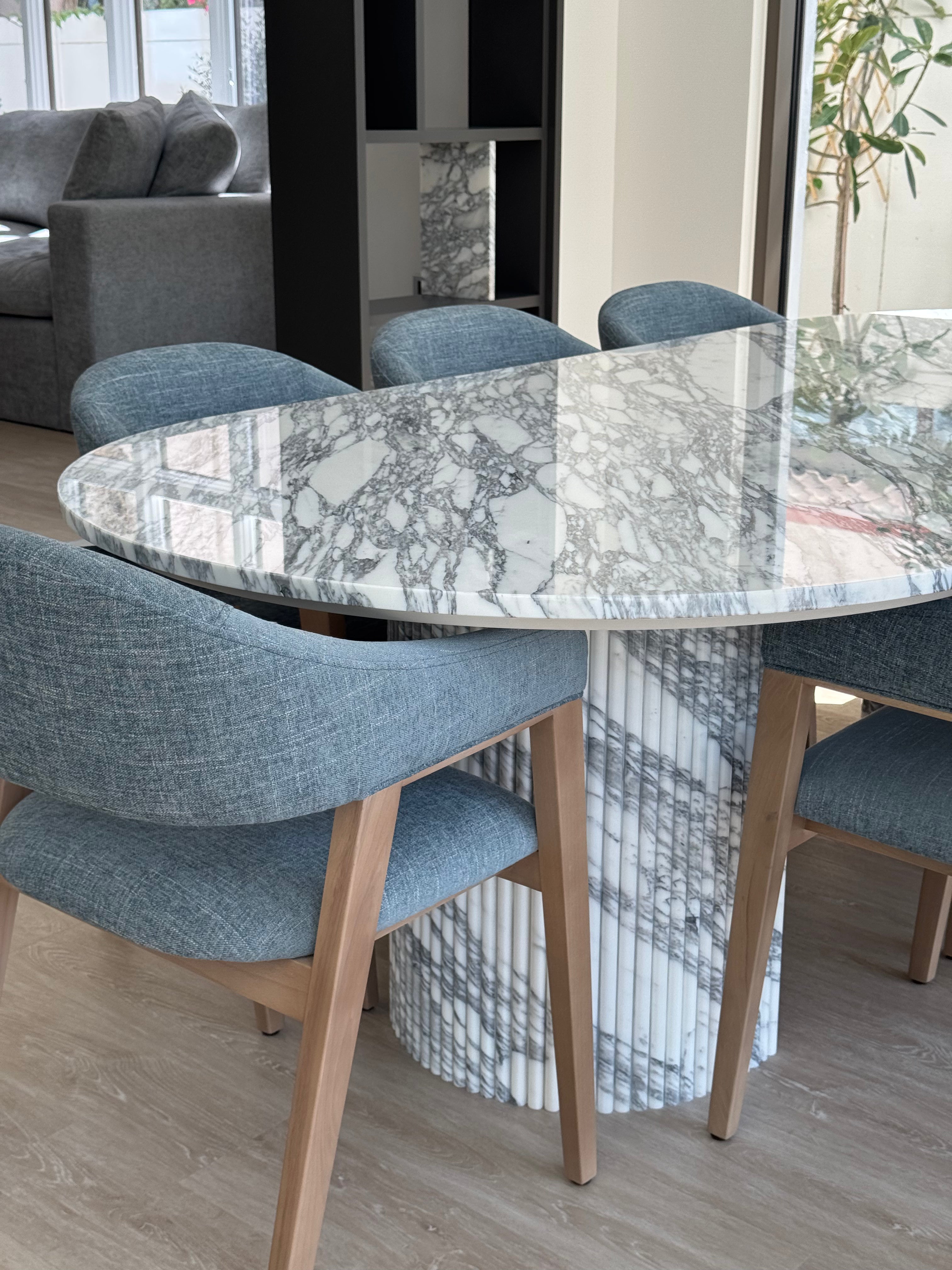 Maysa Dining Arabesto Marble Table