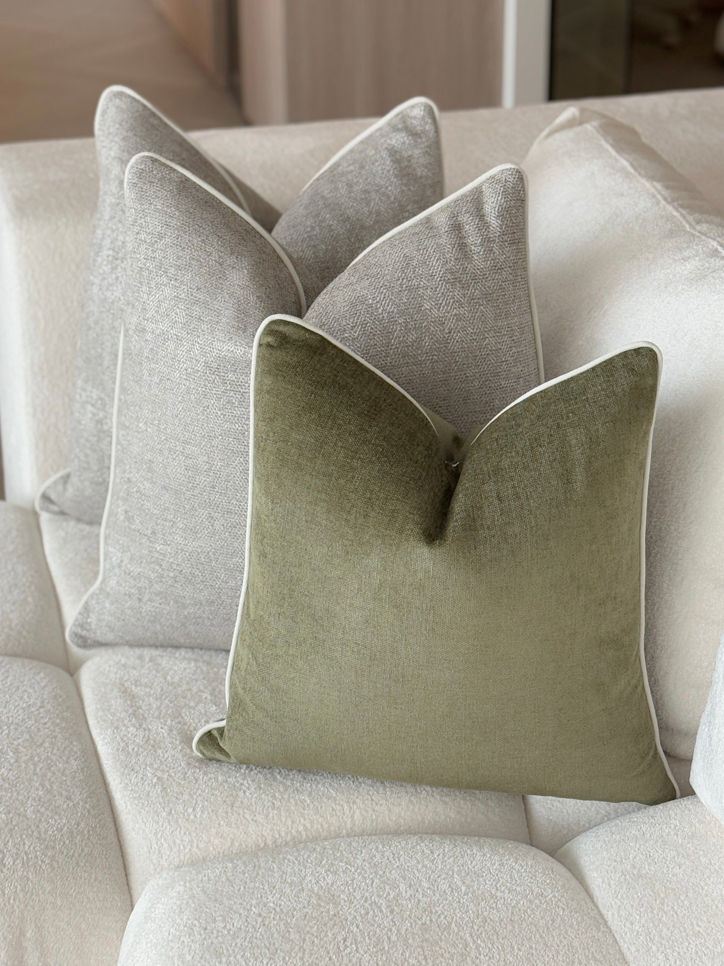 Jacque Cushion