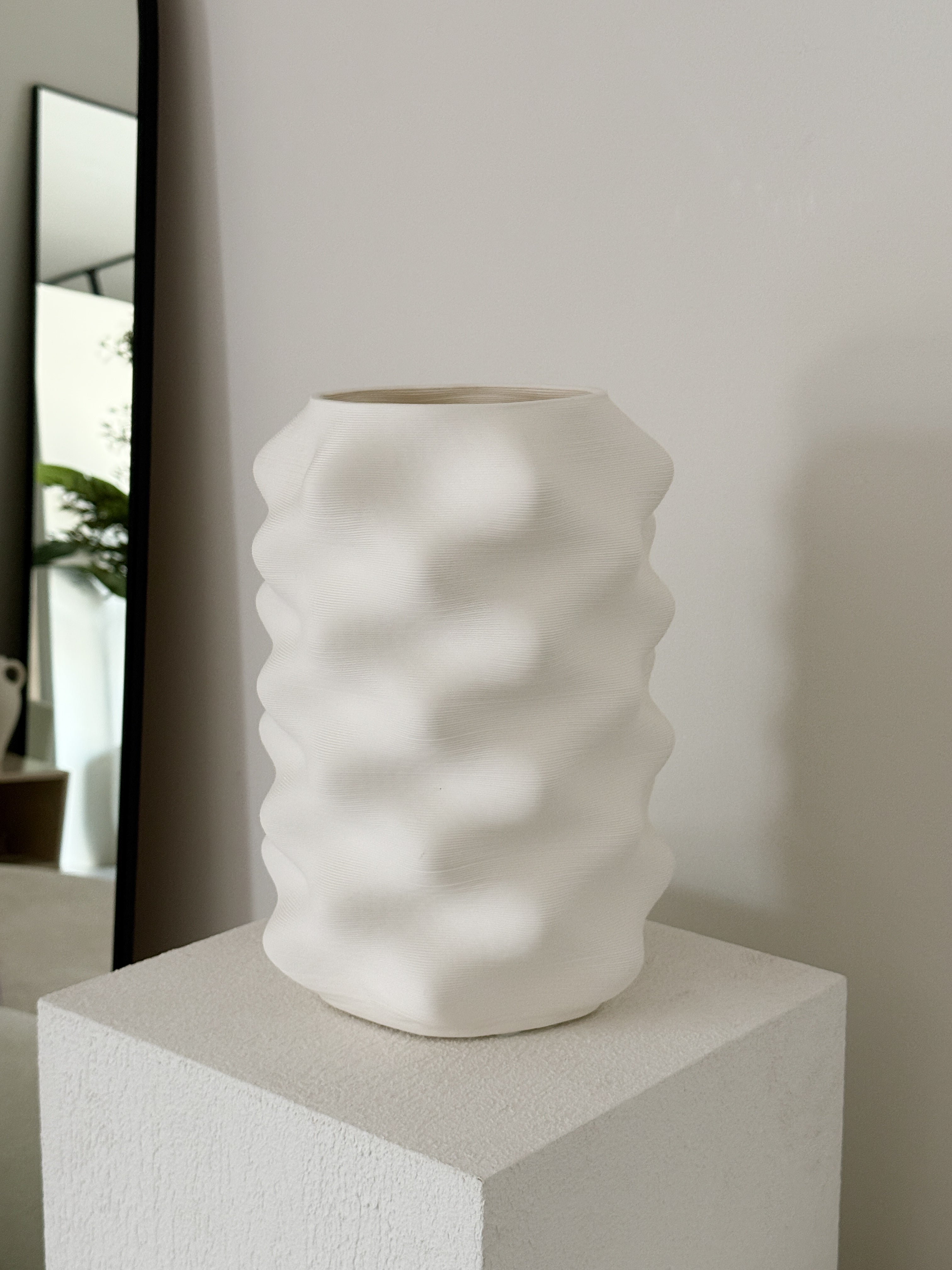 Alana Vase