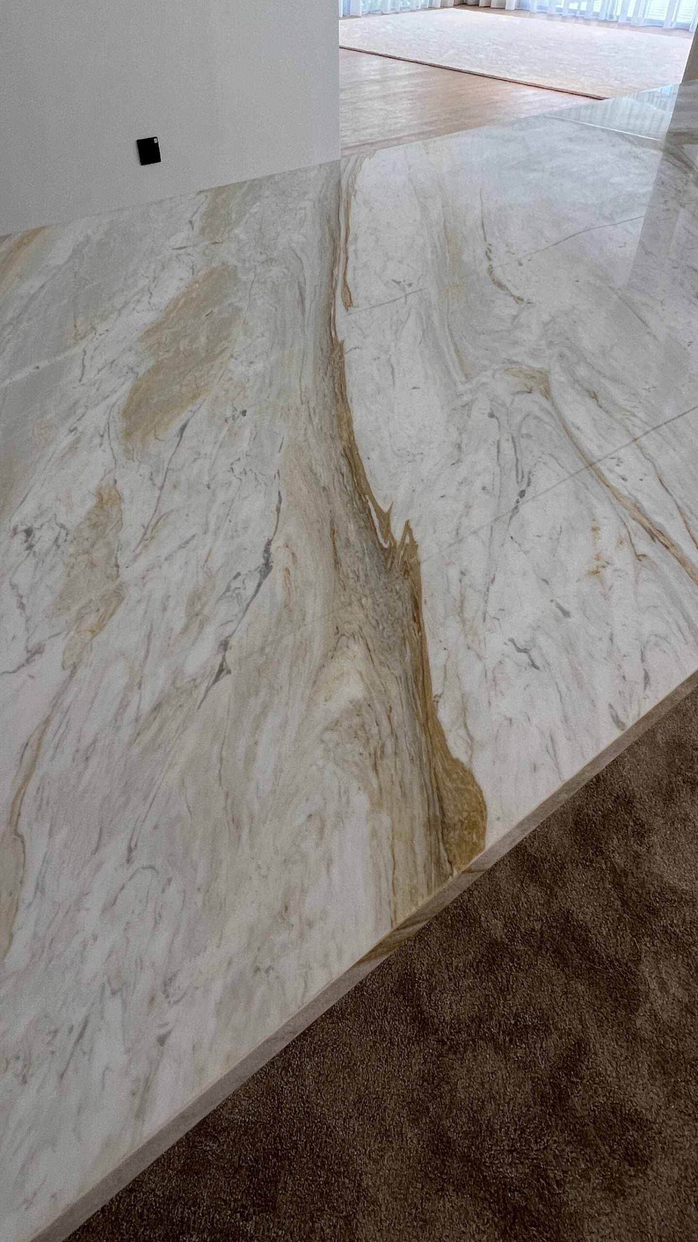Namy Calacatta Greek Marble Dining Table