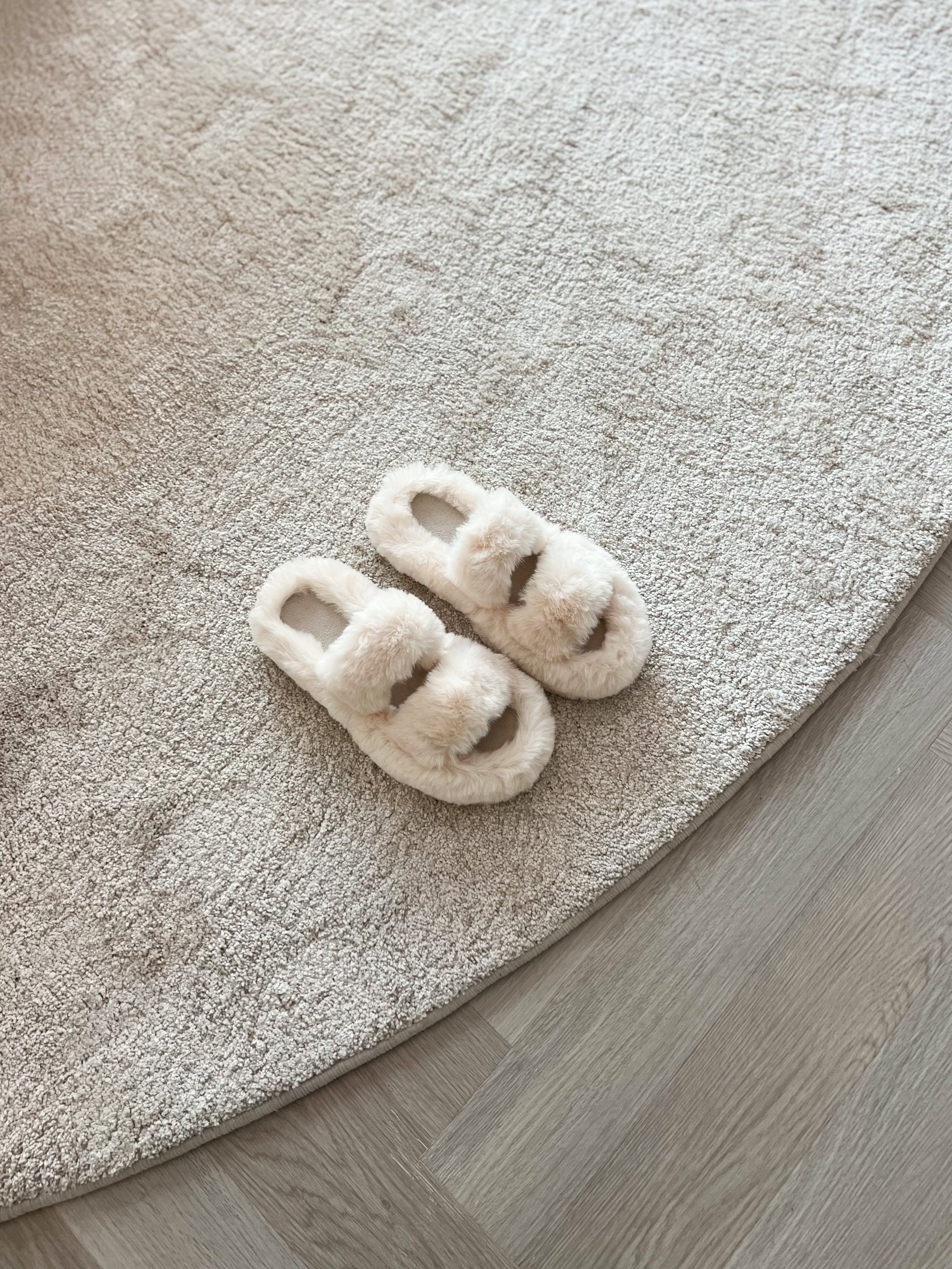 Esther Light Beige Fluffy Slippers