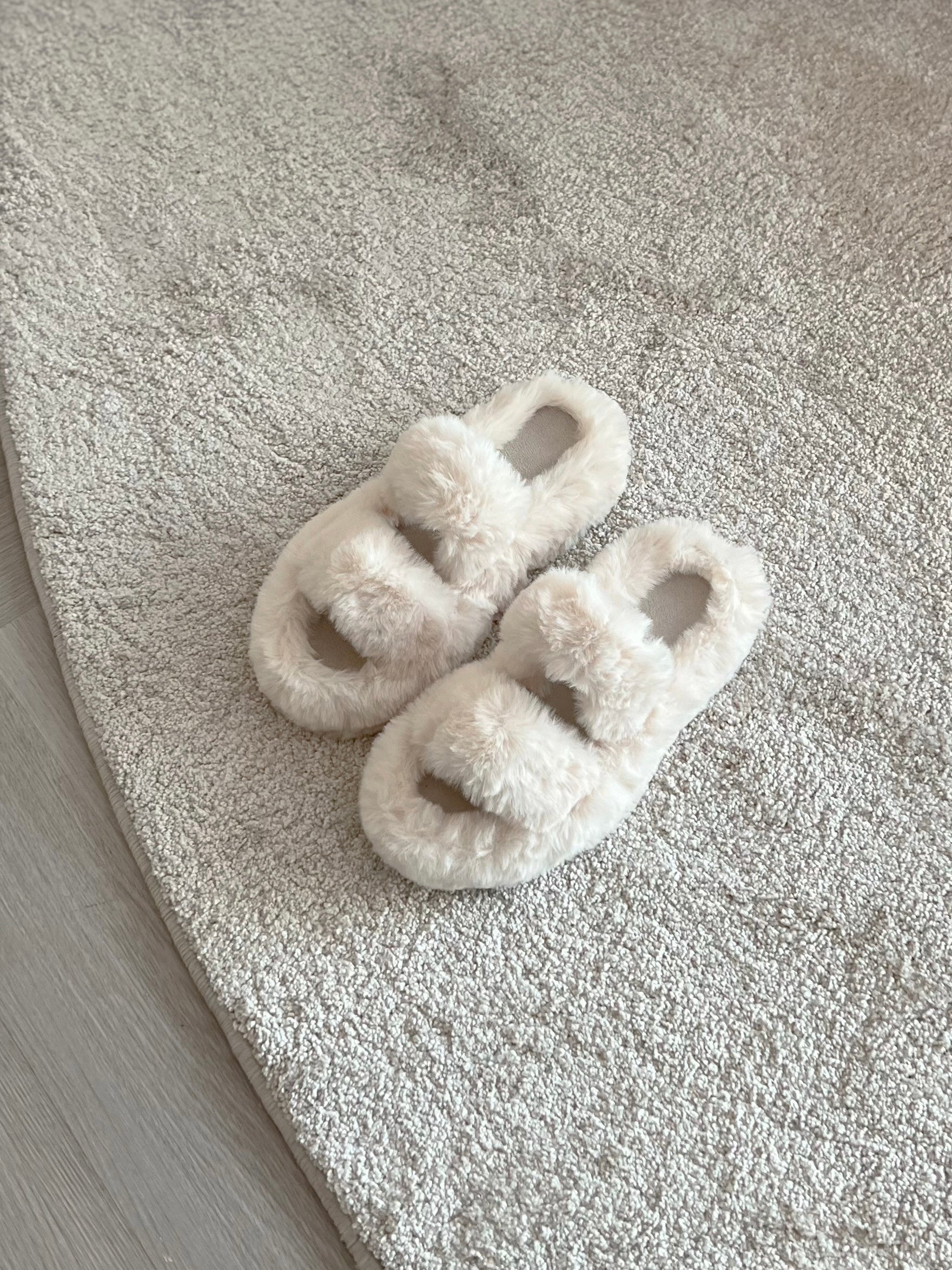 Esther Light Beige Fluffy Slippers