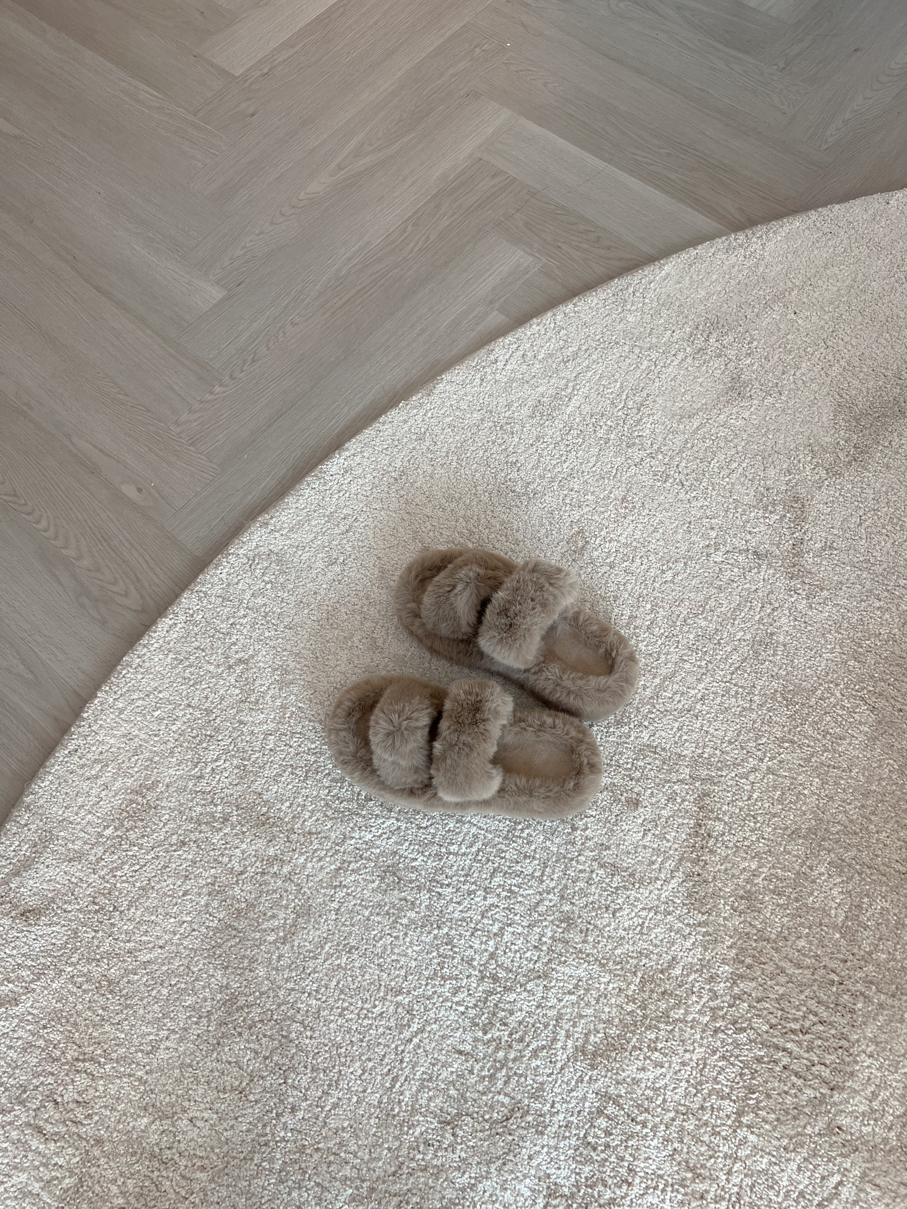 Esther Dark Beige Fluffy Slippers