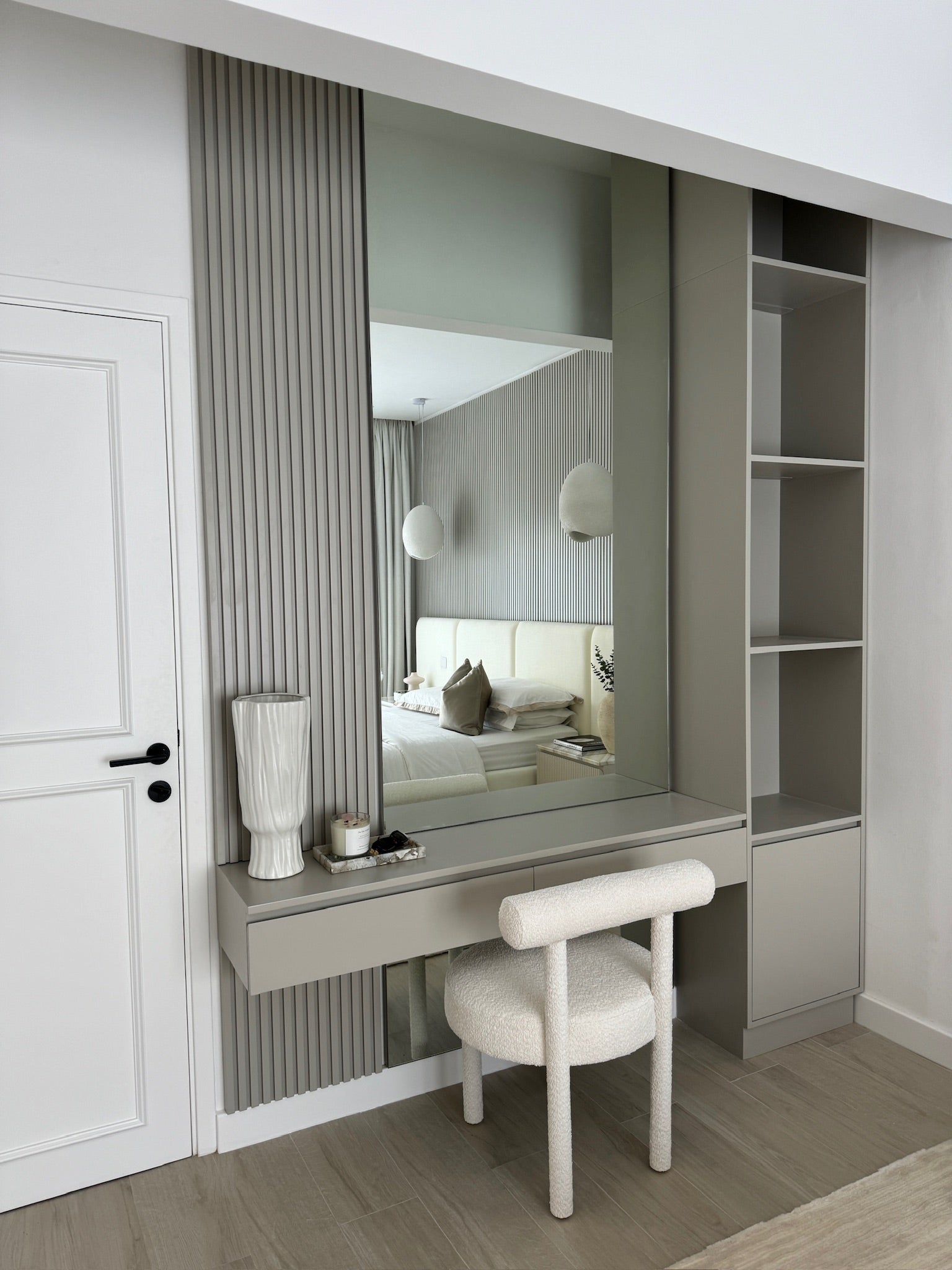 Buy Phoebe Dresser Wall Online in Dubai, UAE