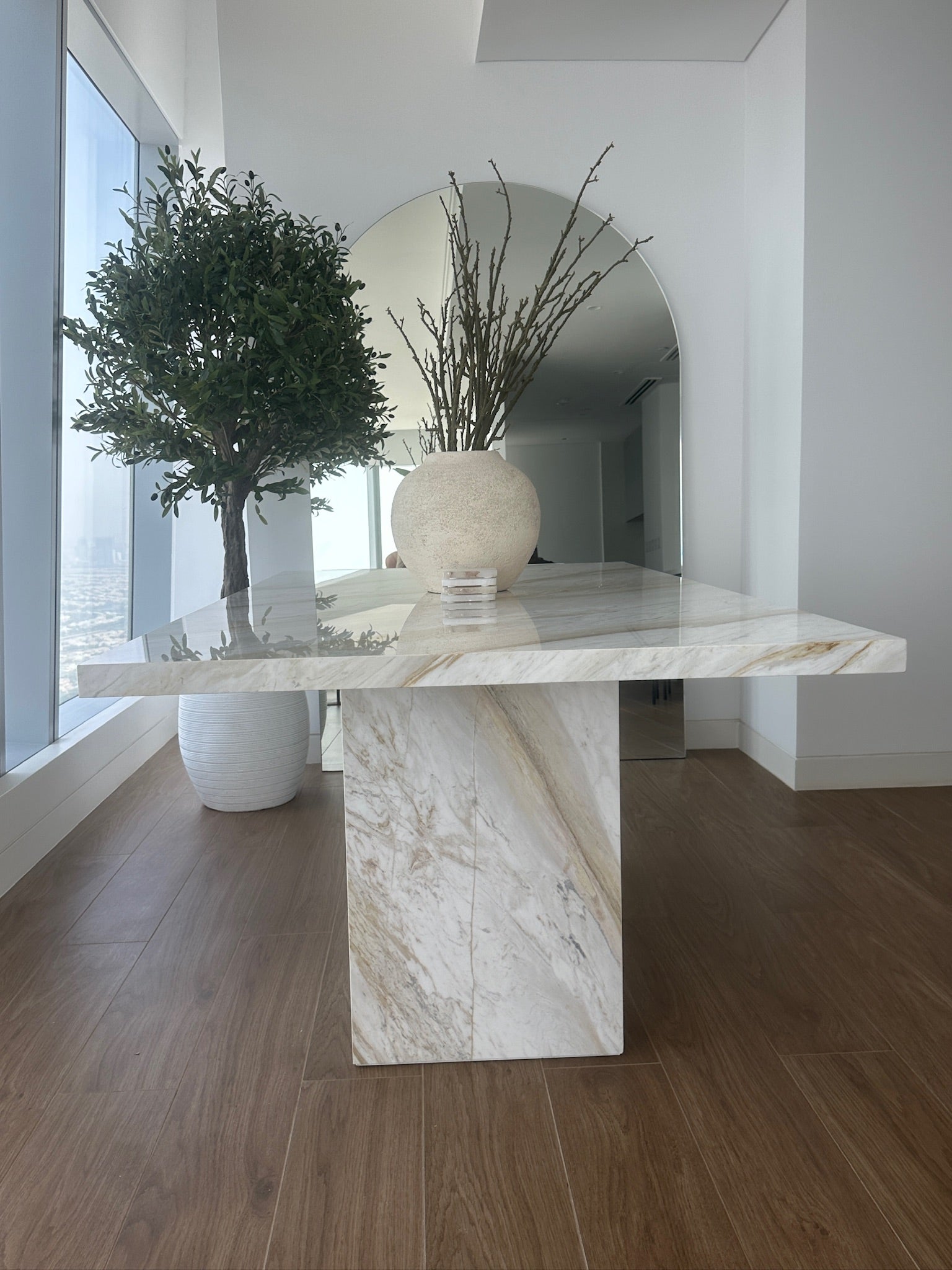 Namy Calacatta Greek Marble Dining Table