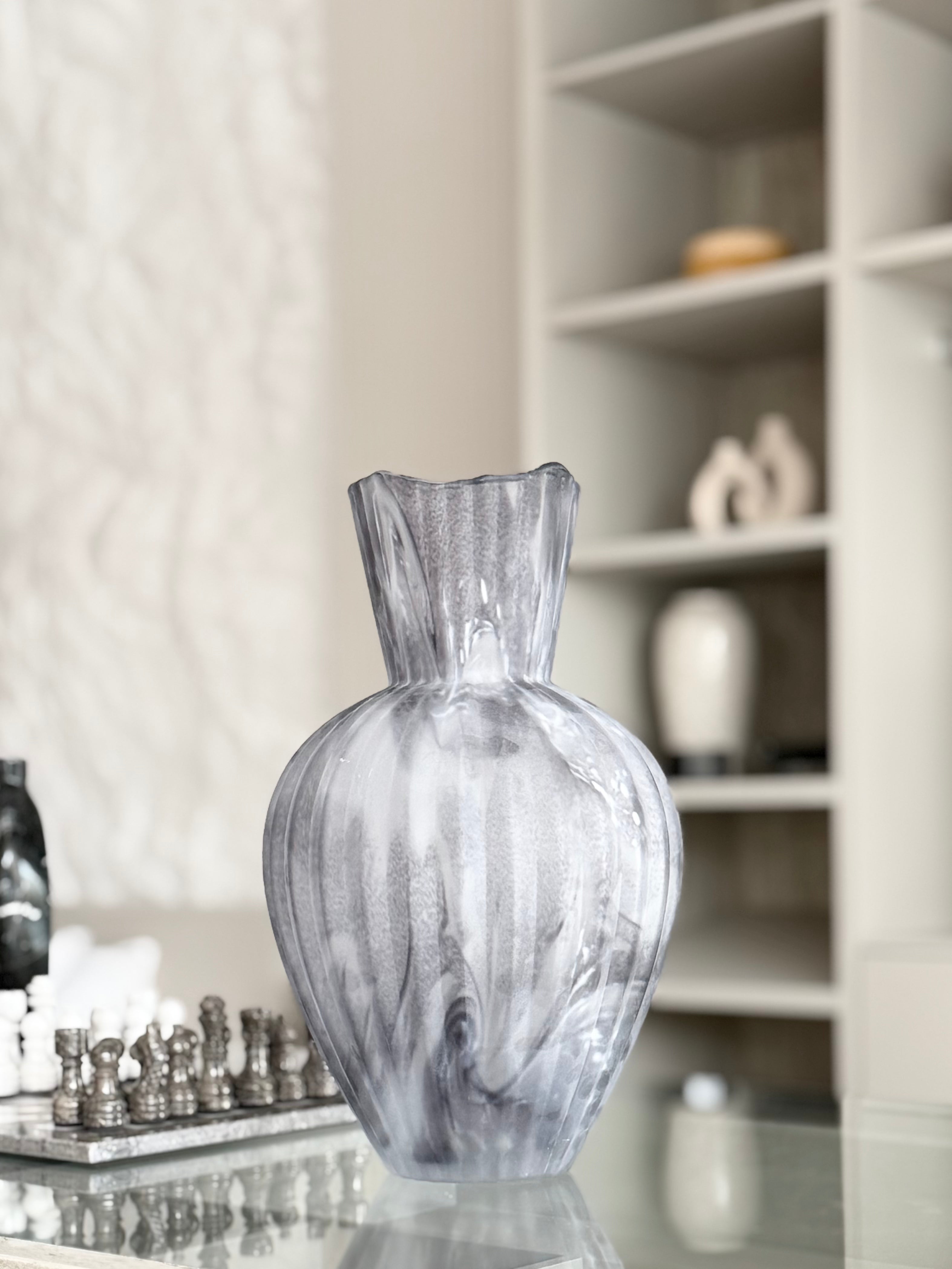 Auli Vase