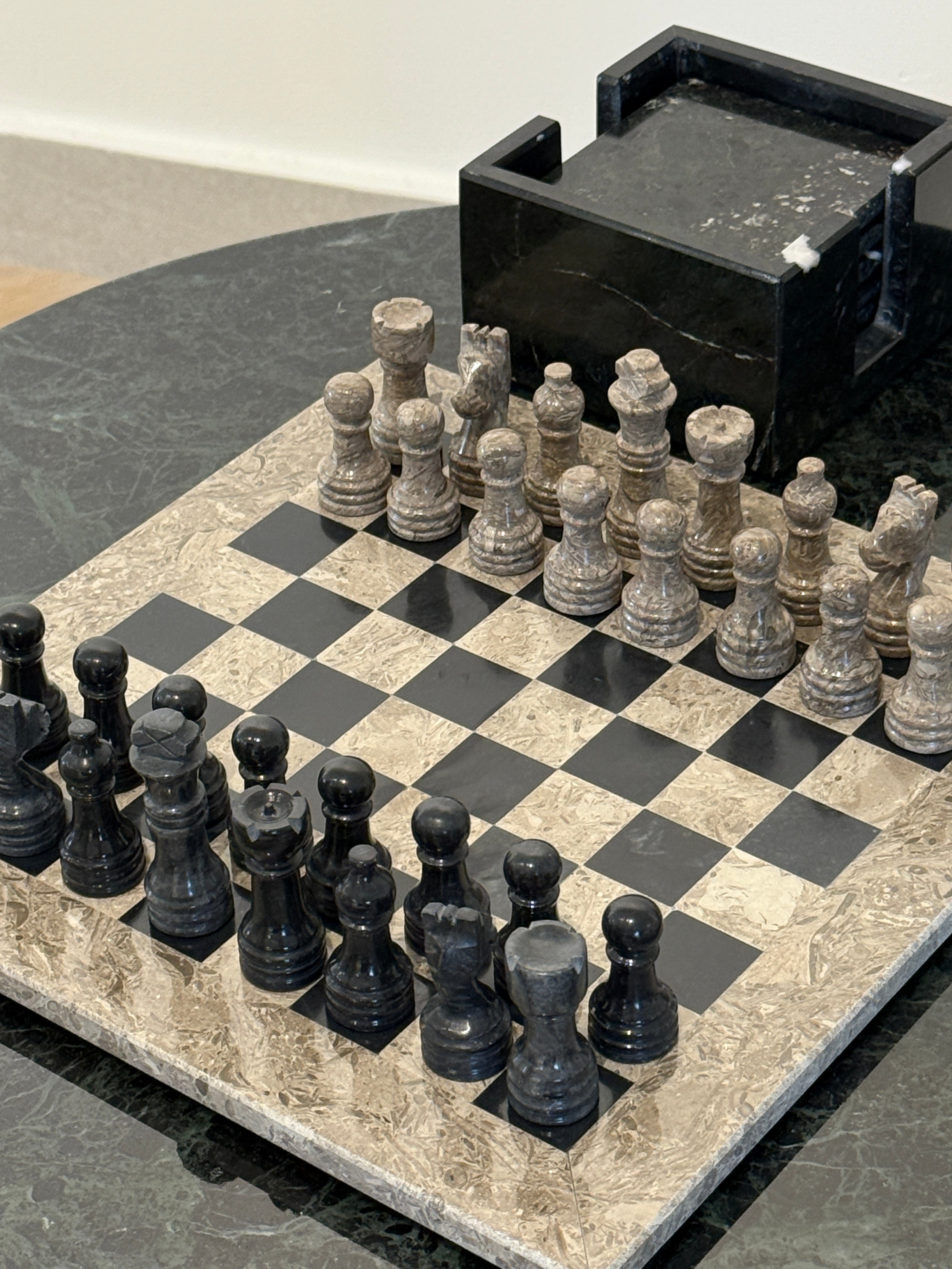 Ivy Oceanic & Black Marble Chessboard
