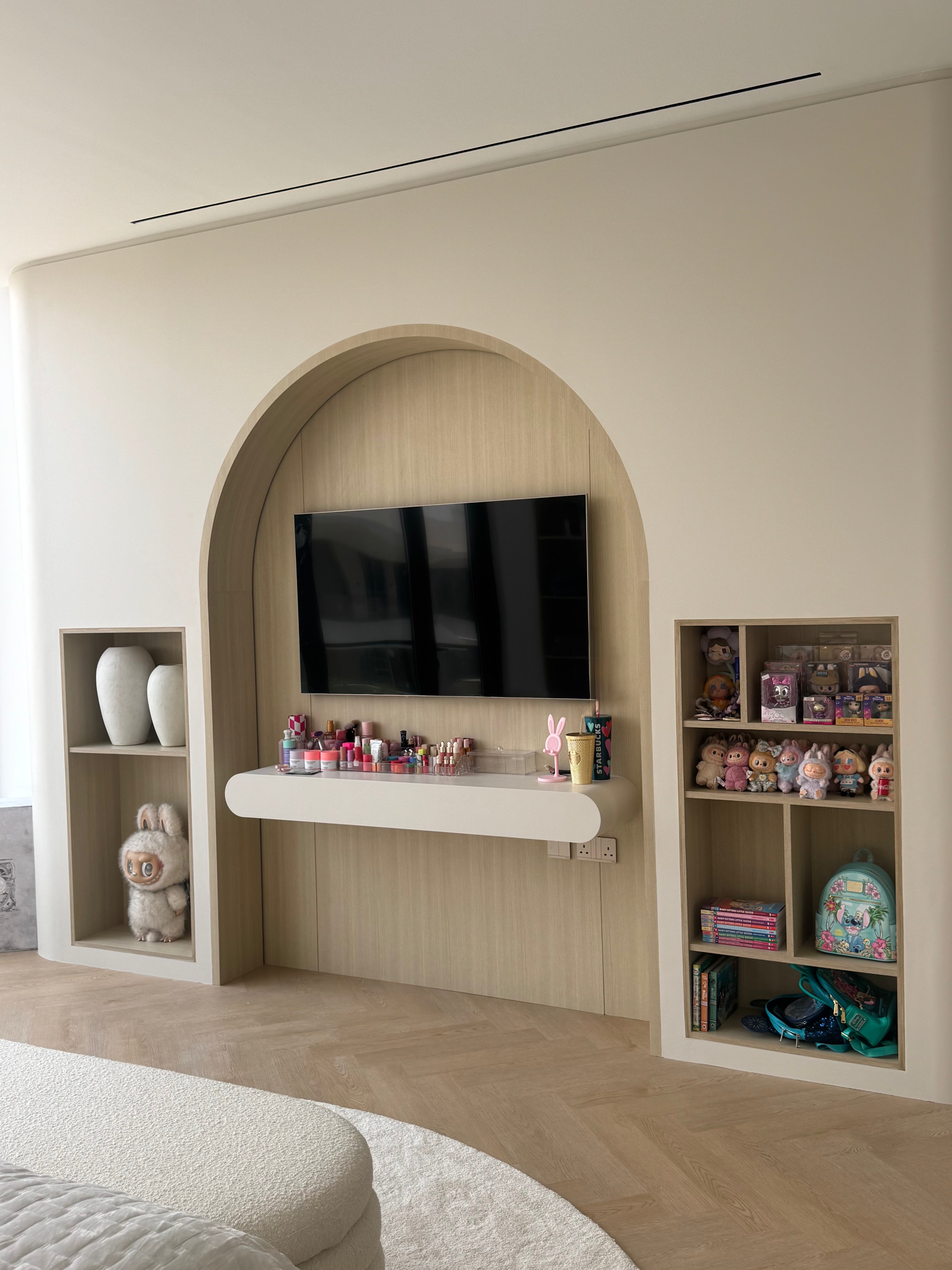 Nyla Media Wall