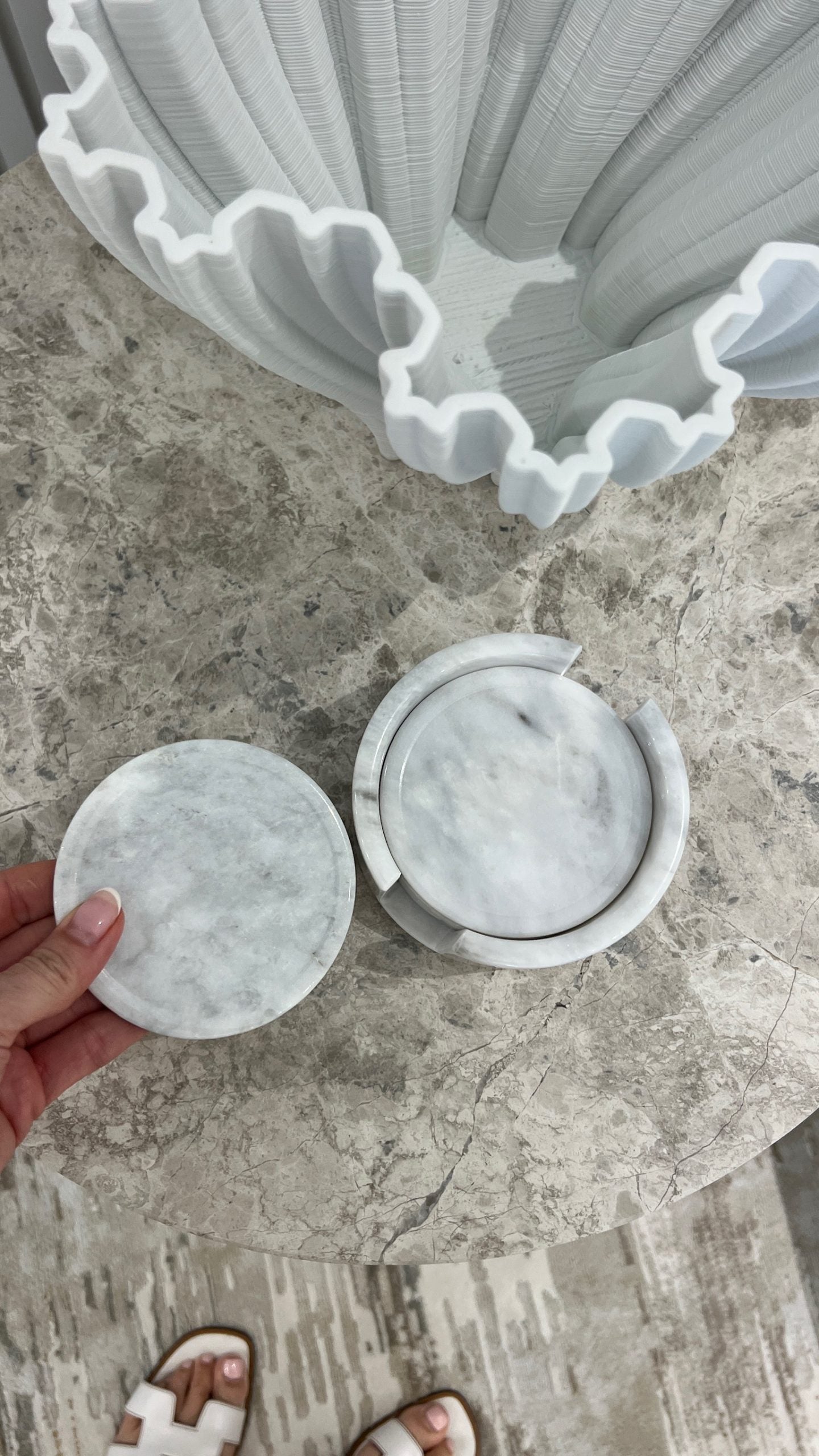 Angelica Round White Marble Coasters