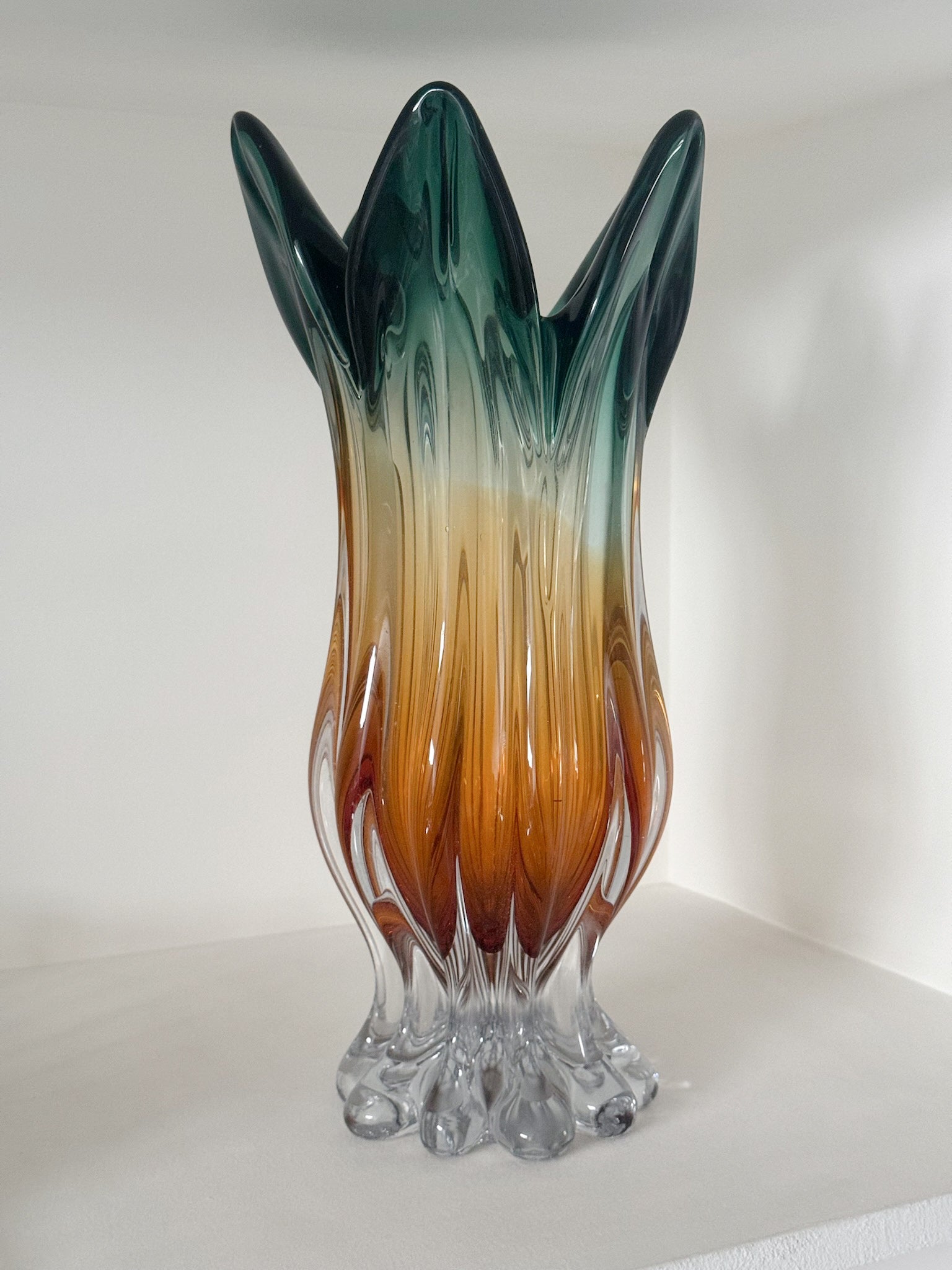 Elora Vase