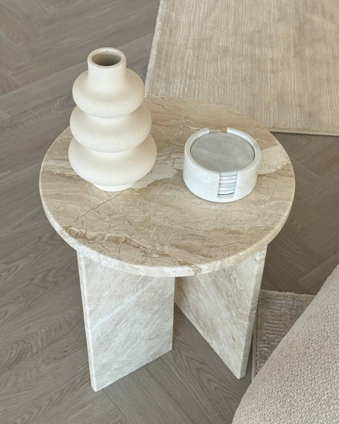 Angelica Round White Marble Coasters