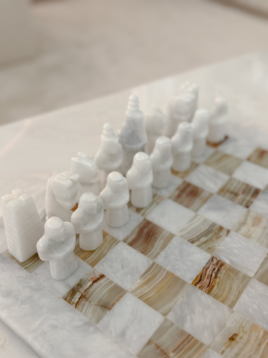 Green Onyx Executive Chessboard - PalmLiving Dubai