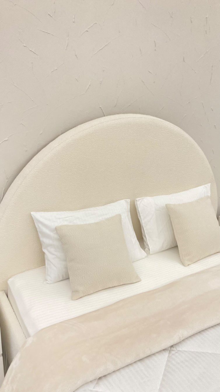 Moonie Half Moon Teddy Bed